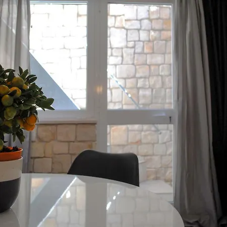 Underground 22 פולינאנו א מארה