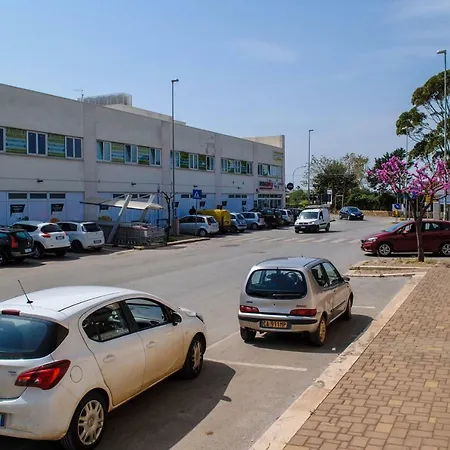 Underground 22 בית הארחה 3*