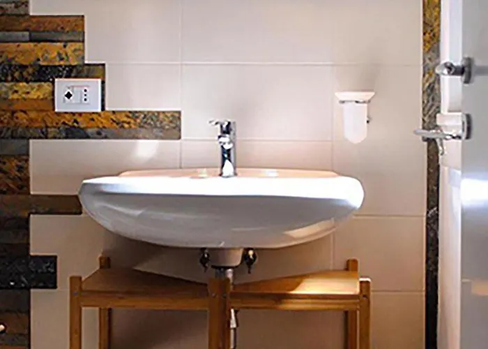 Πανσιόν Underground 22 3*