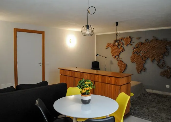 Underground 22 Πανσιόν